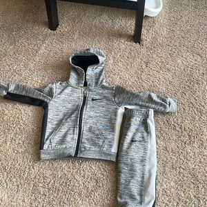 Nike jogging suit